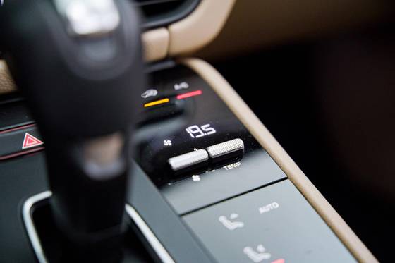 PORSCHE MACAN 2.0 TURBO GASOLINA PDK